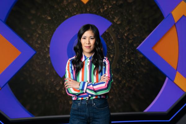 Bild 1 von 9: Sie sollen beim Abnehmen helfen, den Blutzucker stabil halten und den Weg aus der Zuckerfalle weisen - ganz ohne Verzicht auf Süßes. Aber zu welchem Preis? Immer wieder heißt es, Süßstoffe könnten den Appetit ankurbeln, das Darmmikrobiom verändern oder sogar Krebs begünstigen. Von Aspartam bis Xylit - Dr. Mai Thi Nguyen-Kim nimmt die beliebtesten Zucker-Alternativen unter die Lupe.