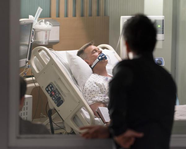 Bild 1 von 9: Bobby Nash (Peter Krause)