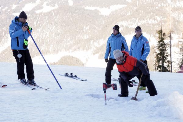 Bild 1 von 14: Gerhard Liebmann (Pistenchef Stusnik).