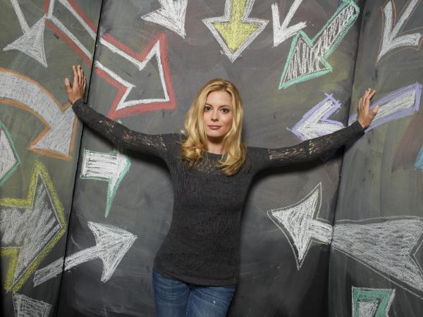 Bild 1 von 28: (2. Staffel) - Besucht das Greendale Community College, um ihr Leben wieder auf die Reihe zu bekommen: die frühere Anarchistin Britta Perry (Gillian Jacobs) ...