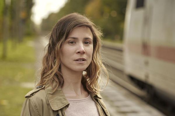 Bild 1 von 8: Fatime (Aylin Tezel)