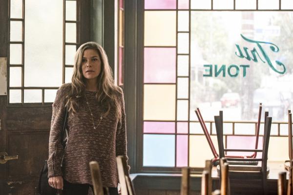 Bild 1 von 11: Linda Pride (Paige Turco)