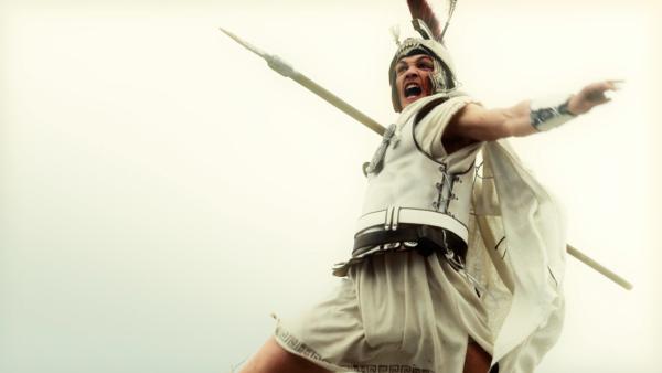 Bild 1 von 1: Auch in der Schlacht von Gaugamela kämpft Alexander (David Schütter) an vorderster Front und führt seine Armee zum entscheidenden Sieg über die Perser.