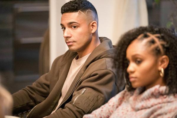 Bild 1 von 18: Im Bild: Michael Evans Behling (Jordan Baker), Geffri Maya (Simone Hicks).