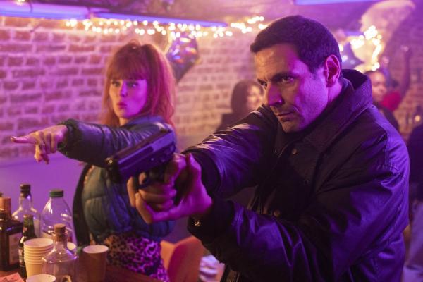 Bild 1 von 5: Morgane Alvaro (Audrey Fleurot, l.); Adam Karadec (Mehdi Nebbou, r.)