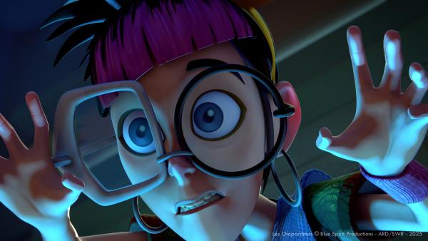 Bild 1 von 3: Eida erzählt den Kindern eine gruselige Geschichte.