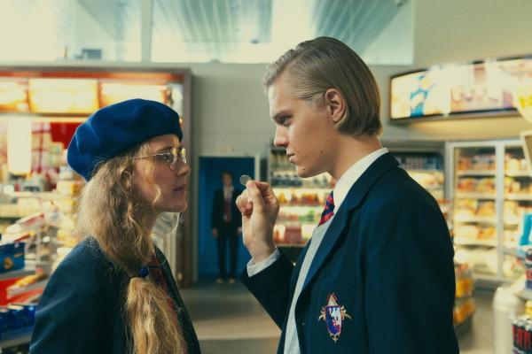 Bild 1 von 4: Natalie (Carla Juri, l.); Maximilian Sandberg (Jakub Gierszal, r.)