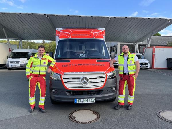 Bild 1 von 17: Benjamin Schreiber (l.); Öz Aslan (r.)