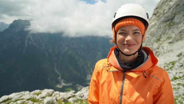 Bild 1 von 3: Moderatorin Lena Ganschow ist für den \
