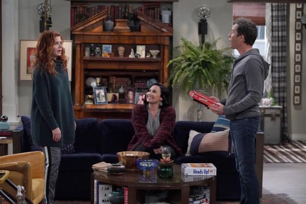 Bild 1 von 8: (v.l.n.r.) Grace Adler (Debra Messing); Jenny (Demi Lovato); Will Truman (Eric McCormack)