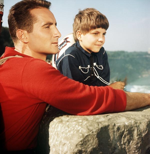 Bild 1 von 3: In Kanada will Freddy seine geerbte Farm bewirtschaften. Das Land ist nur wenig fruchtbar, doch es verfügt über reiche Kupfervorkommen - von denen allerdings nur Freddys skupelloser Nachbar weiß.