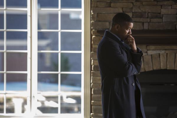 Bild 1 von 6: Dr. Bennet Omalu (Will Smith)