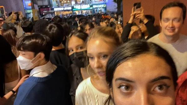 Bild 1 von 1: Im Bild: Die Studentinnen wollten einen Abend in einer Bar verbringen - mit fatalen Folgen.