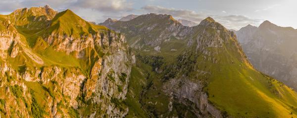 Bild 1 von 12: default