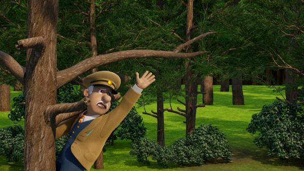 Bild 1 von 3: Trevor versucht auf abenteuerliche Art, besondere Zutaten für den Tee zu besorgen.