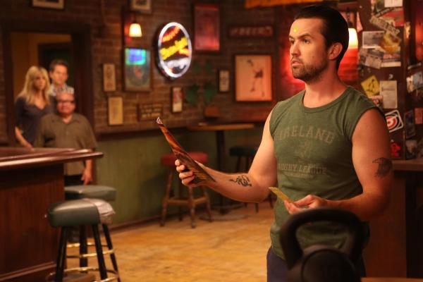 Bild 1 von 8: Mac (Rob McElhenney)