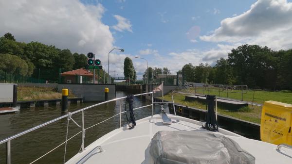 Bild 1 von 5: .