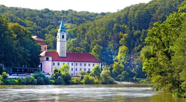 Bild 1 von 5: Kloster Weltenburg an der Donau
