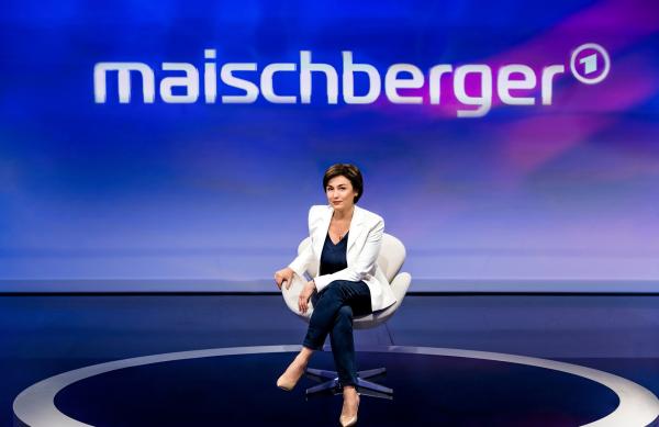 Bild 1 von 2: Moderatorin Sandra Maischberger