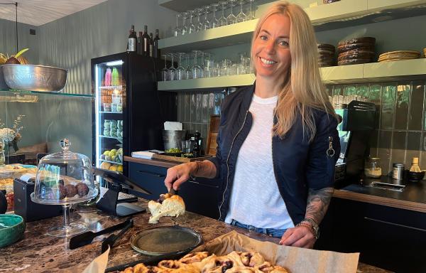 Bild 1 von 2: Mit Ihrem veganen Deli hat Nina Senor-Megias ihr Lebensglück gefunden.