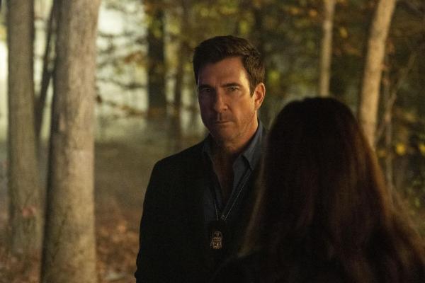 Bild 1 von 9: Remy Scott (Dylan McDermott)