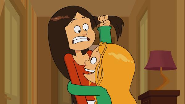 Bild 1 von 4: Nun hat Wendy Kopfläuse und Marine will sich um jeden Preis anstecken.