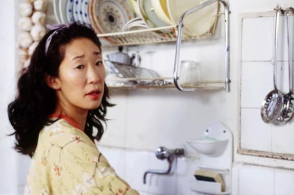 Bild 1 von 8: Patti (Sandra Oh) macht sich ernsthafte Sorgen um ihre beste Freundin Frances ...