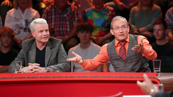 Bild 1 von 6: Guido Cantz (li.) und Wigald Boning