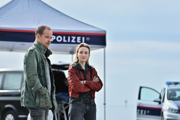Bild 1 von 5: Matthias Koeberlin (Micha Oberländer), Alina Fritsch (Luisa Hoffmann).