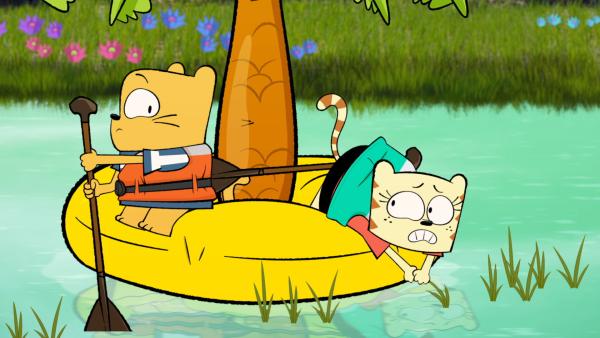 Bild 1 von 4: Ollie und Moon paddeln.