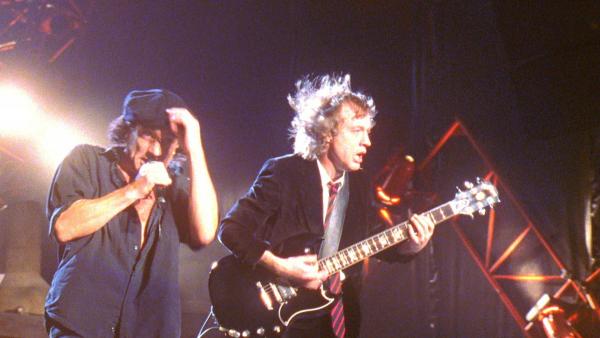 Bild 1 von 2: AC/DC