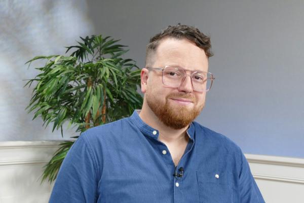 Bild 1 von 9: Tobi Woerner zu Gast bei Bibel TV Das Gespraech