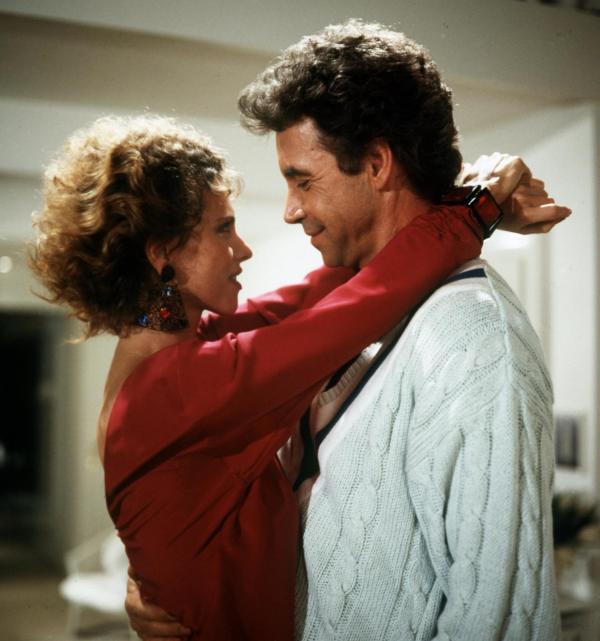 Bild 1 von 2: Im Bild: Thomas von Guldenburg (Wolf Roth) verbrachte in den vergangenen Jahren die meiste Zeit in Südfrankreich. Hier machte er auch die Bekanntschaft der französischen Adligen Isabelle d?Astigny (Yolande Gilot), die durch ihr Aussehen und ihren Charme zu bestechen weiß.