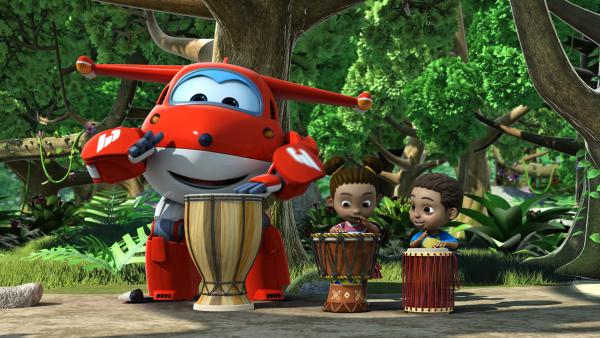 Bild 1 von 4: Jett trommelt mit Lulu und ihrem Bruder Jelani.© KiKA/FunnyFlux/QianQi/EBS/CJ E&M - Honorarfreie Verwendung gemäß AGB im redaktionellen Zusammenhang mit genannter Sendung bei Nennung \