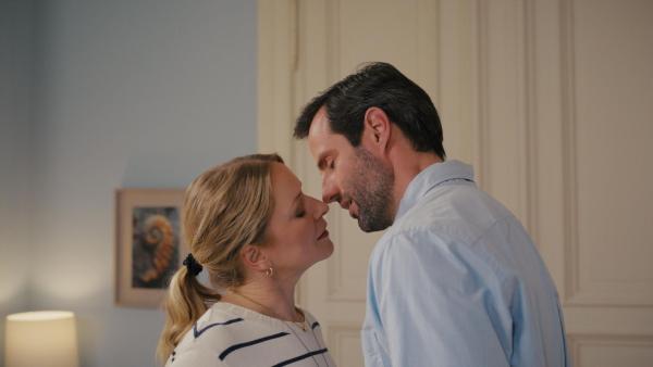 Bild 1 von 14: Laura Albers (Diana Staehly, l.); Tim Wagner (Stefan König, r.)