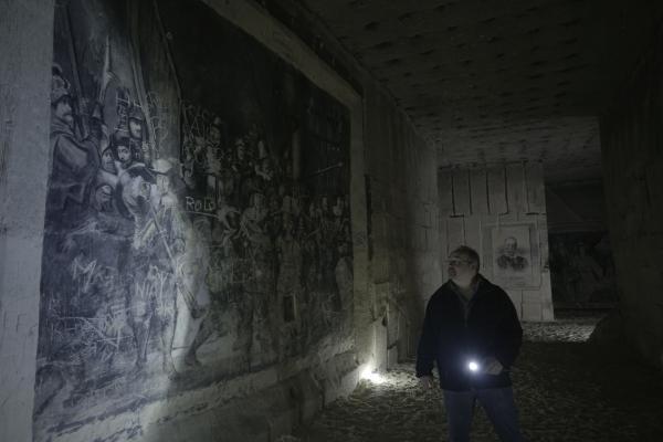 Bild 1 von 5: Die Tunnelanlagen von Sint Pietersberg nördlich von Maastricht: Der Künstler Jules Sondeijker schuf um 1900 hier eine maßstabgetreue Nachbildung der \