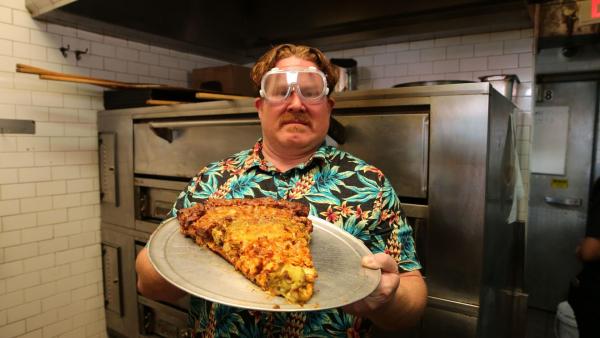 Bild 1 von 8: (4. Staffel) - Casey Webb