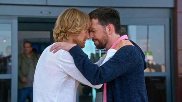 Bild 1 von 8: Kyle Reynolds (Owen Wilson, l.); Peter Reynolds (Ed Helms, r.)