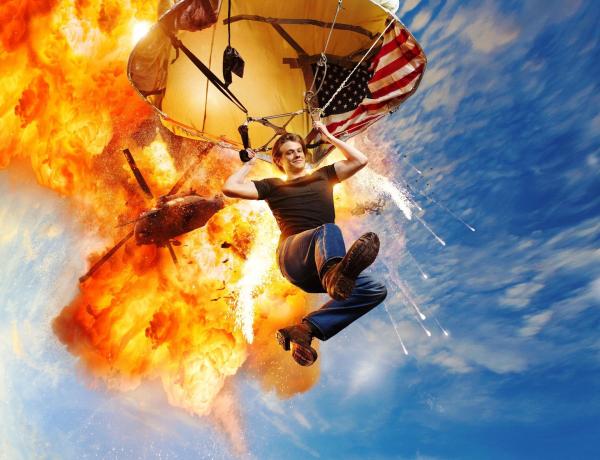 Bild 1 von 18: (1. Staffel) - Angus MacGyver (Lucas Till) ist ein etwas anderer Held ...