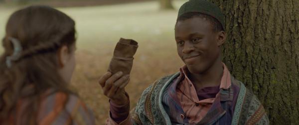 Bild 1 von 1: Will (Nana Agyeman-Bediako) hat das wertvolle Artefakt gesichert, ganz ohne Magie. (Theo, Eloise Little, links)
© ZDF/2023 Cottonwood Media/ZDF Studios  - Honorarfreie Verwendung gemäß AGB im redaktionellen Zusammenhang mit genannter Sendung bei Nennung \