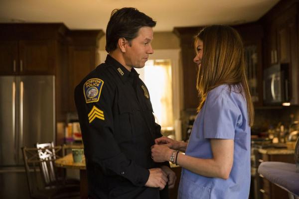 Bild 1 von 8: Tommy Saunders (Mark Wahlberg, l.); Carol Saunders (Michelle Monaghan, r.)