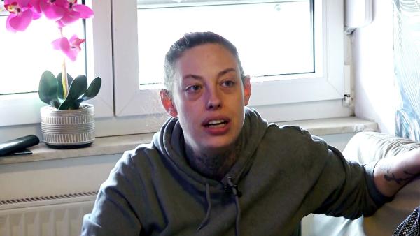 Bild 1 von 3: Janine gestaltet die Wohnung um