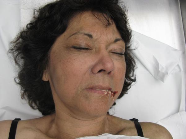 Bild 1 von 71: (4. Staffel) - Dr. Jan Garavaglia, eine der renommiertesten Pathologinnen in den USA, gibt einen Einblick in ihre Arbeit und erklärt, wie sie zusammen mit ihrem Team bei der Lösung komplizierter Mordfälle hilft und medizinische Absonderlichkeiten aufklärt.