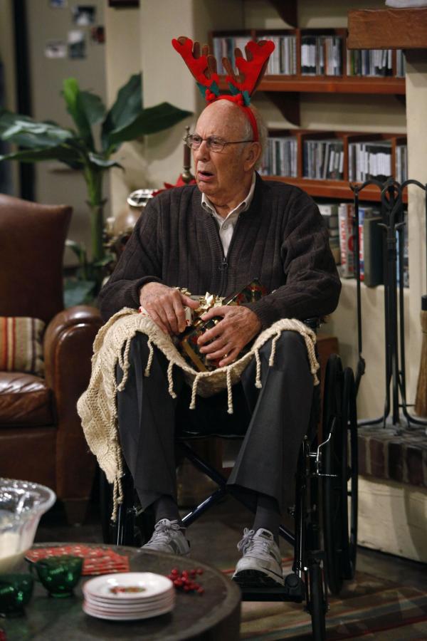 Bild 1 von 21: Ein besonderer Weihnachtsgast: Marty (Carl Reiner) ...
