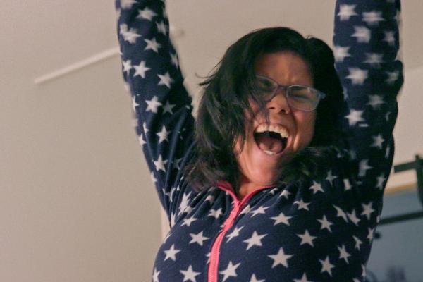 Bild 1 von 3: Naima jubelt.