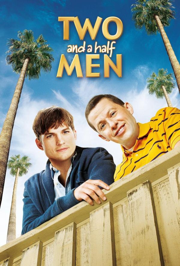 Bild 1 von 9: (12. Staffel) - Two and a Half Men: Walden Schmidt (Ashton Kutcher, M.) und Alan (Jon Cryer, r.) ...