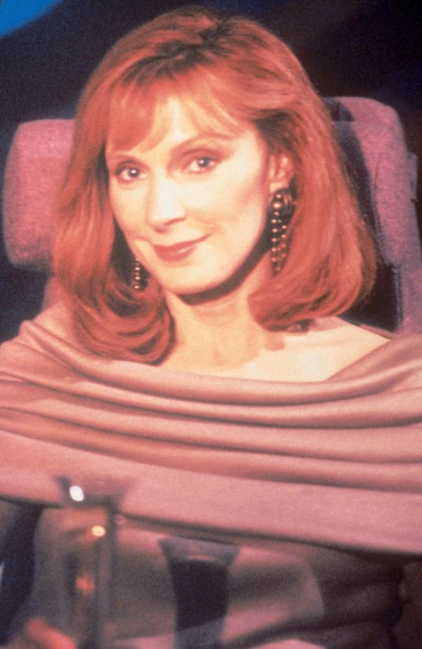 Bild 1 von 16: Star Trek The Next Generation Gallery, Raumschiff Enterprise Das n?chste Jahrhundert  Gates McFadden (Dr. Beverly Crusher)