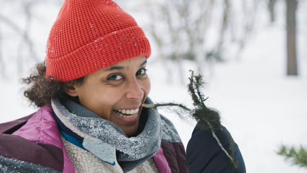 Bild 1 von 8: In Lappland, hoch über dem Polarkreis, ist Pia auf der Suche nach dem Lieblingsfutter der Rentiere.