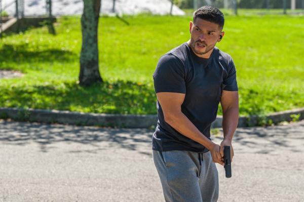 Bild 1 von 8: Special Agent Ivan Ortiz (Miguel Gomez)