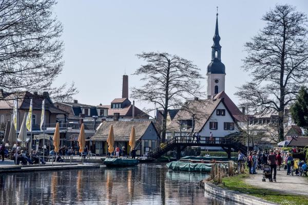 Bild 1 von 14: Im Bild: Ostern in Lübbenau, Spreewald.